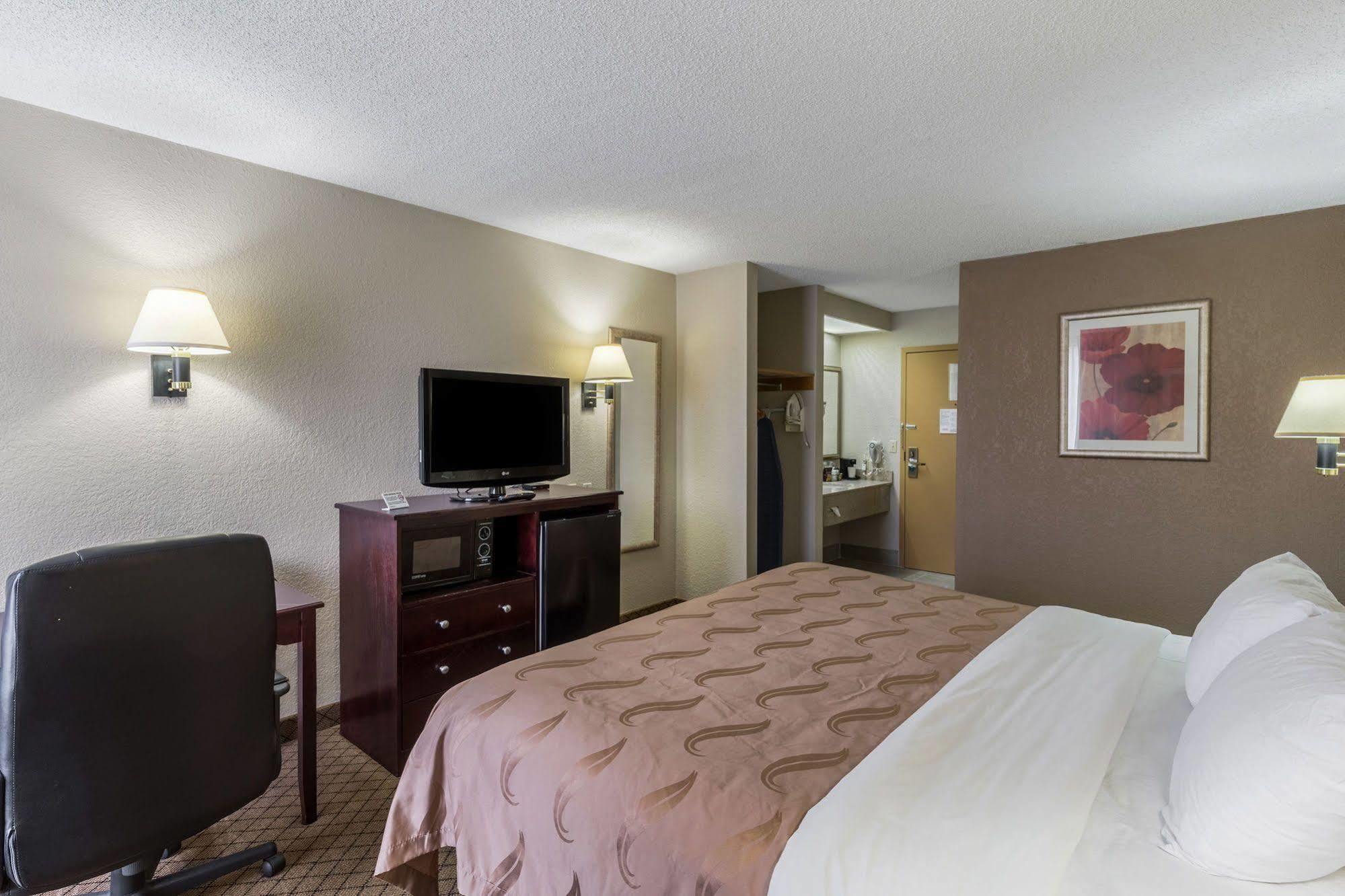 Quality Inn Rolla Exterior photo