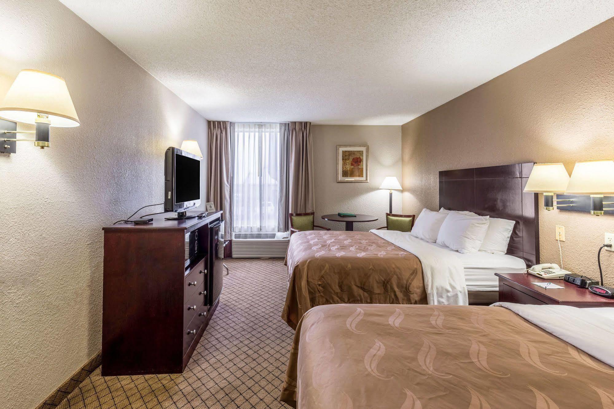 Quality Inn Rolla Exterior photo