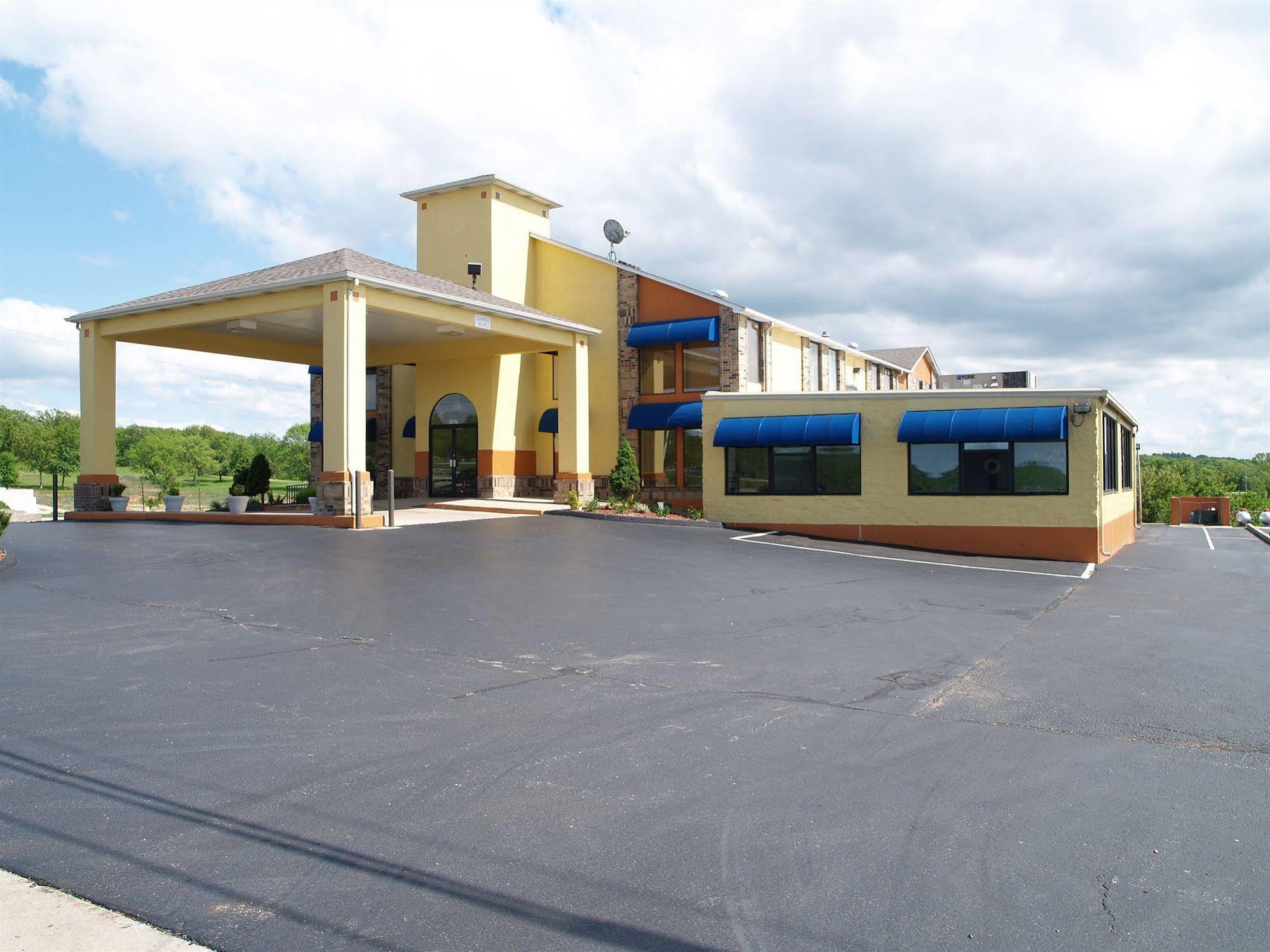 Quality Inn Rolla Exterior photo