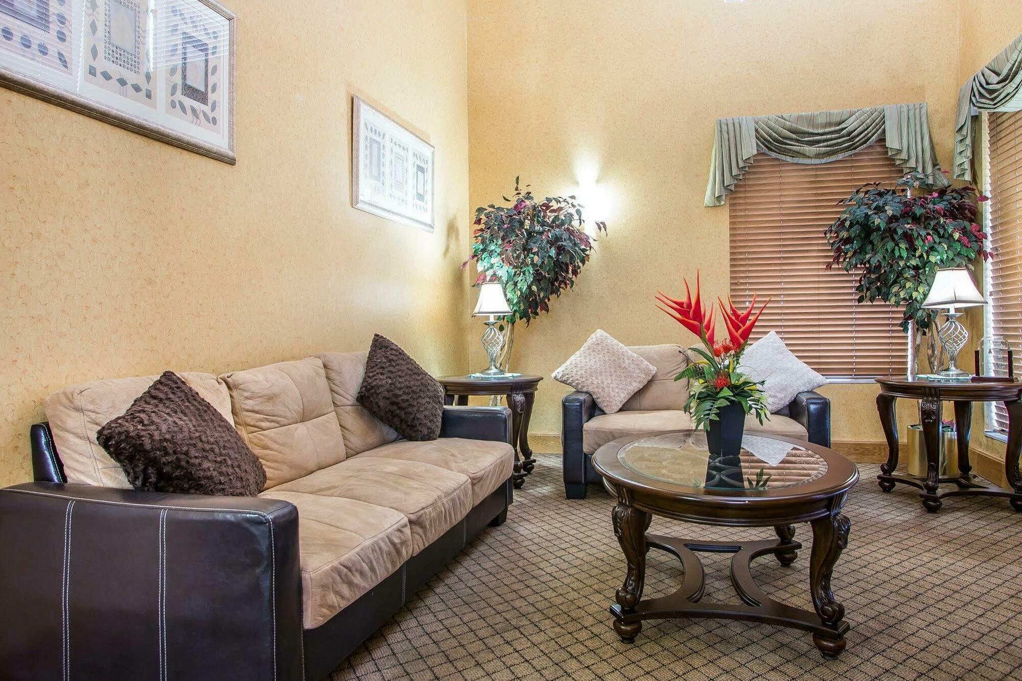 Quality Inn Rolla Exterior photo
