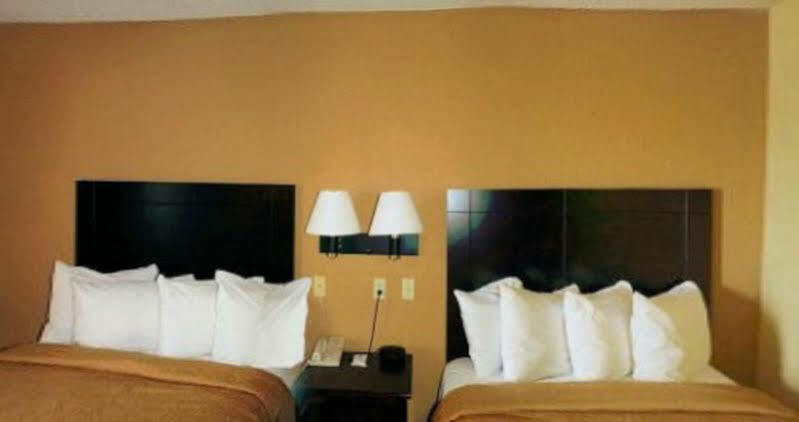 Quality Inn Rolla Exterior photo